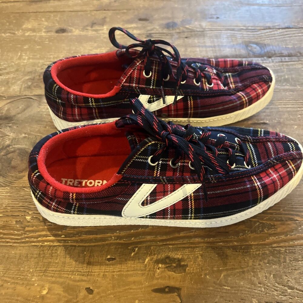 Tretorn Nylite Plus Women’s Size 8 Red Black Plaid Tartan Sneakers Shoes Preppy